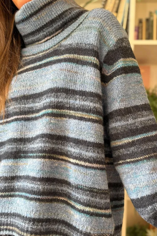 Braemar Stripey Knit Blues